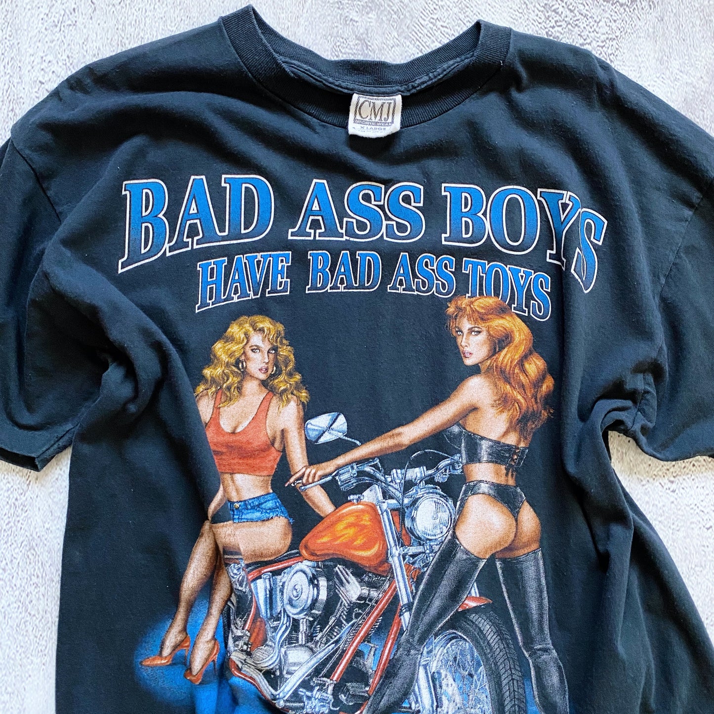 VINTAGE SINGLE STITCH "BAD ASS BOYS HAVE BAD ASS TOYS" TEE-1990'S SIZE XL