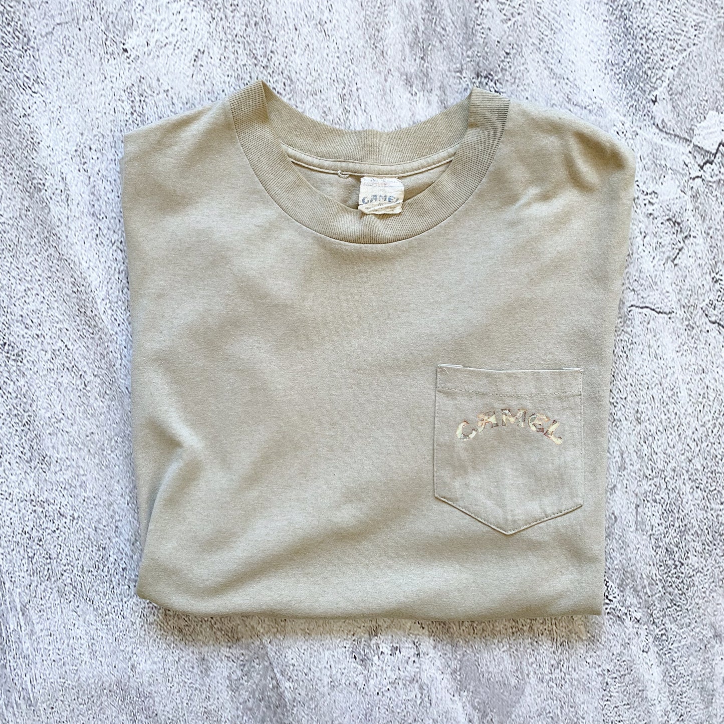 VINTAGE SINGLE STITCH CAMEL POCKET TEE-1990'S SIZE XL