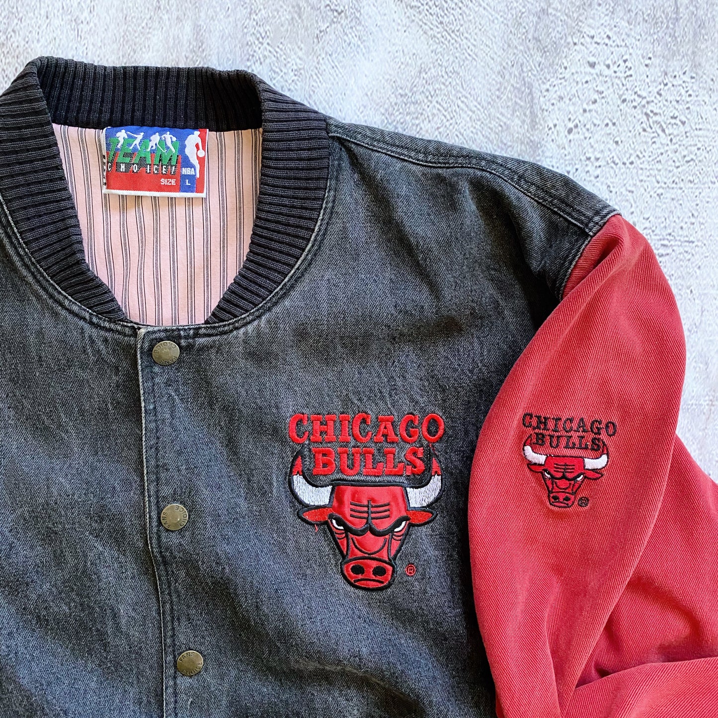 VINTAGE TEAM CHOICE CHICAGO BULLS DENIM VARSITY JACKET-1990'S SIZE L