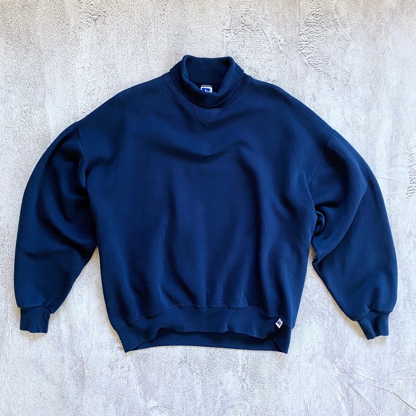 VINTAGE NAVY BLUE RUSSELL ATHLETIC TURTLE NECK SWEATSHIRT-1990'S SIZE XL