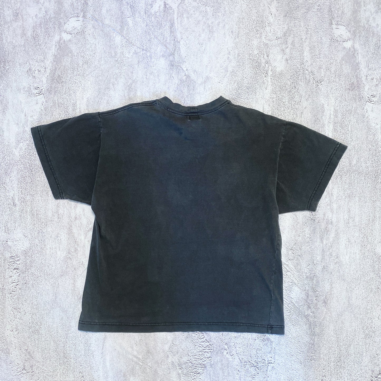 VINTAGE FADED BLACK GUESS JEANS TEE-1990'S SIZE XL