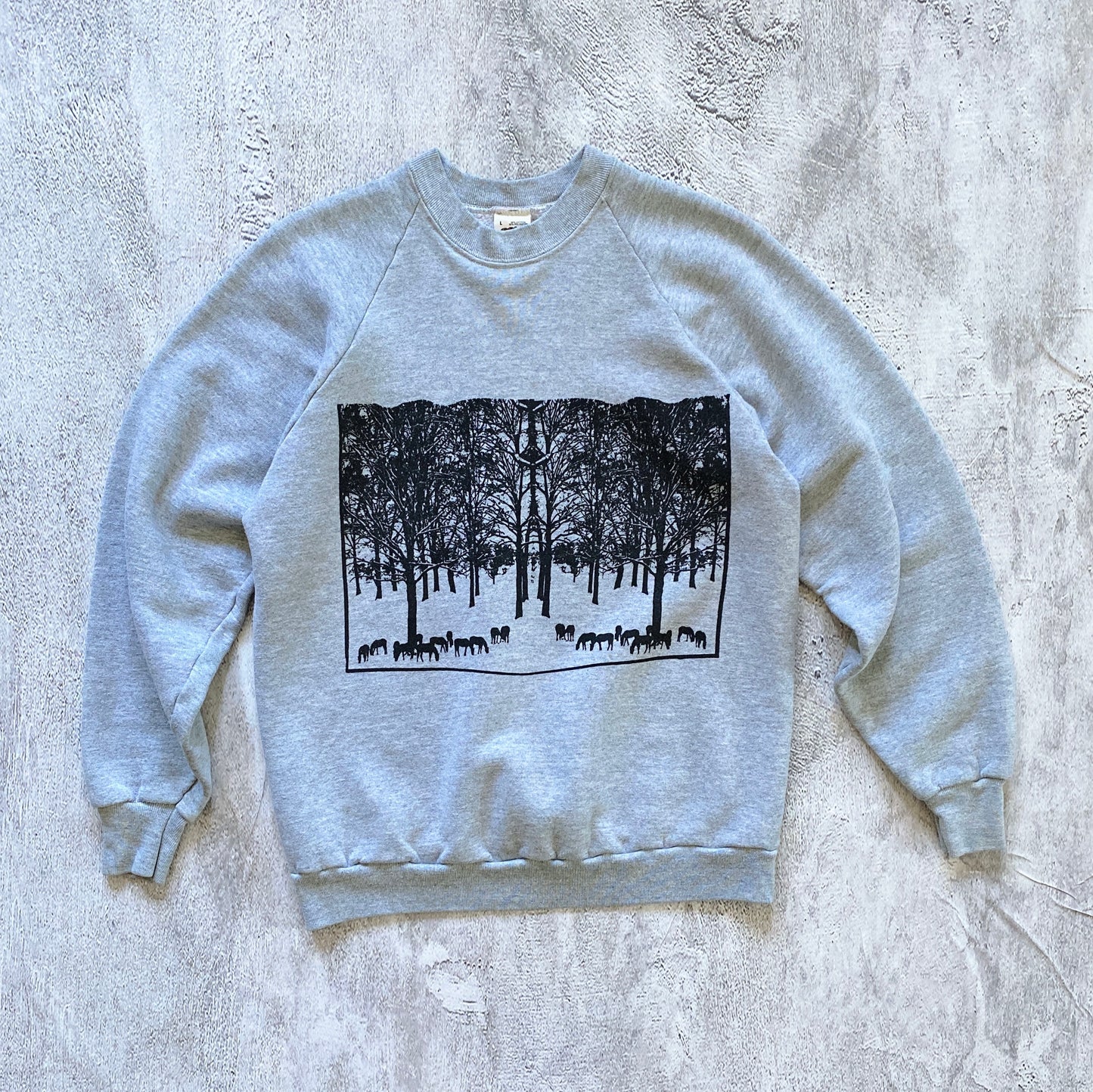 VINTAGE HEATHER GREY WOODS SWEATSHIRT-1990'S SIZE L/M