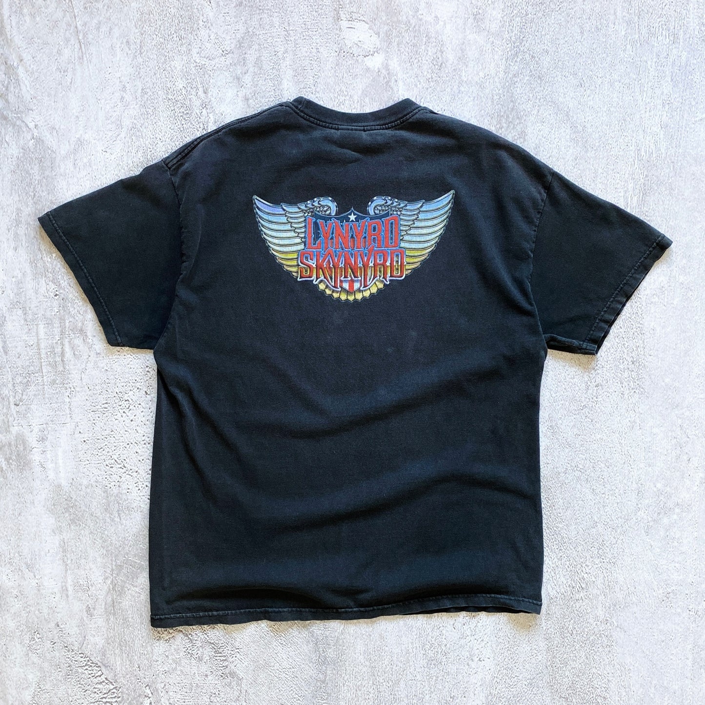 BLACK LYNYRD SKYNYRD BAND TEE-EARLY 2000'S SIZE XL