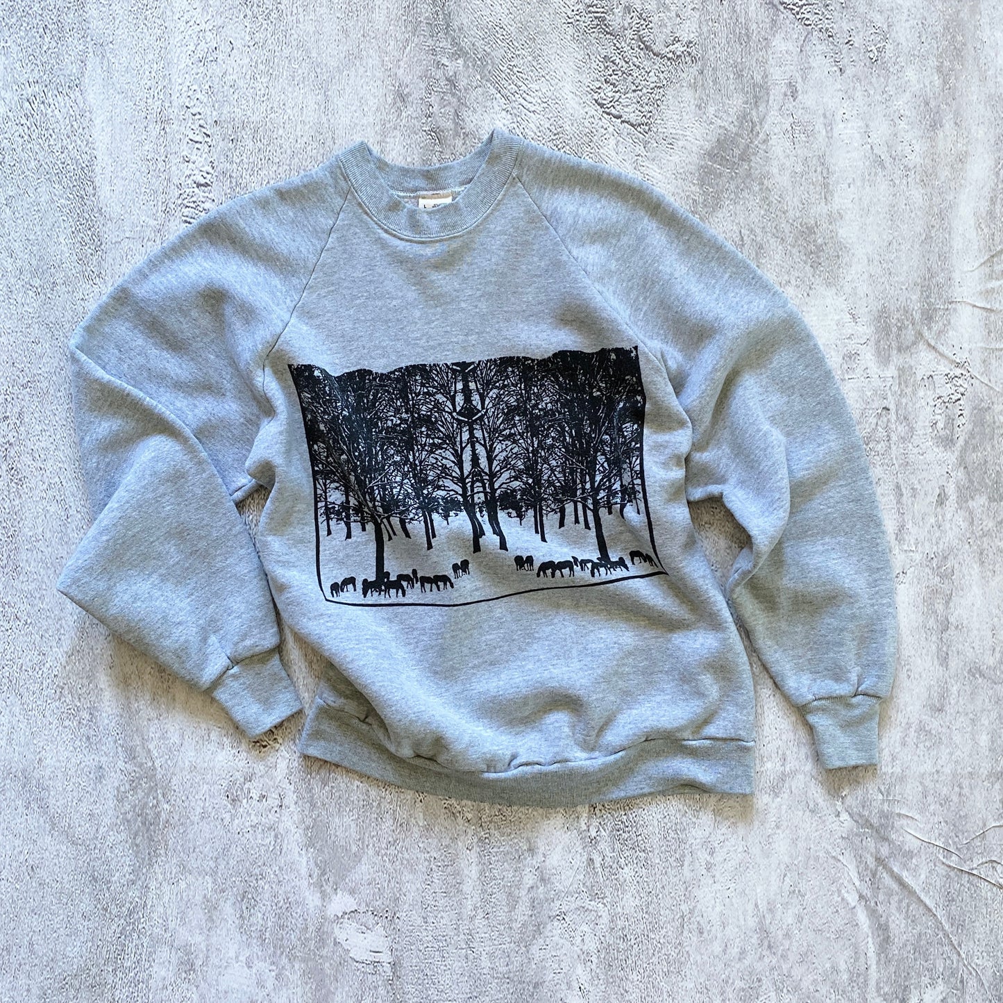 VINTAGE HEATHER GREY WOODS SWEATSHIRT-1990'S SIZE L/M