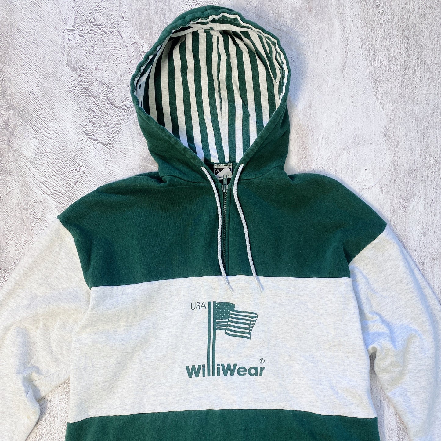 VINTAGE GREEN AND HEATER GREY WILLI WEAR HODDIE- 1990'S SIZE L/XL