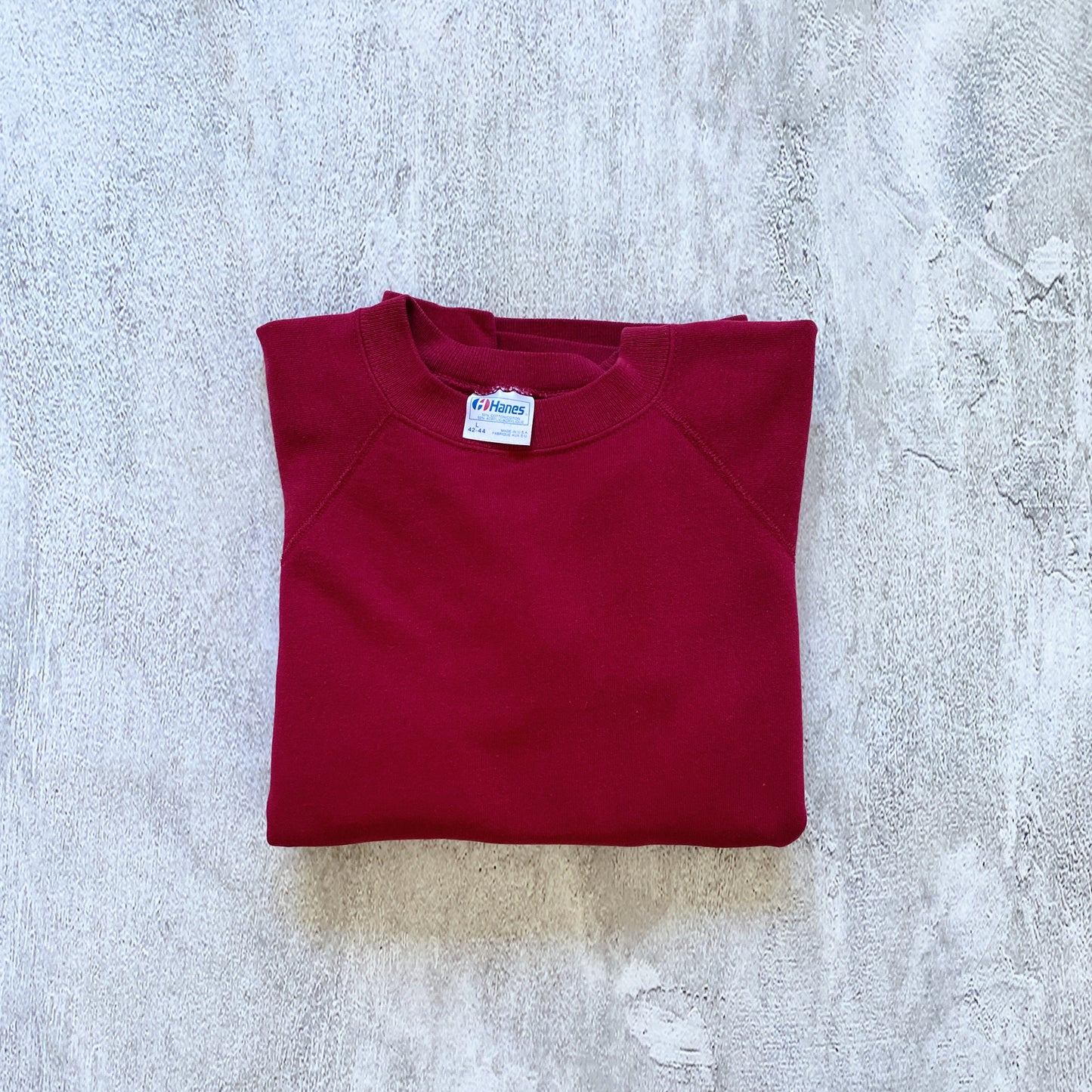 VINTAGE RED FUCHSIA CREWNECK SWEATSHIRT- 1980'S SIZE M