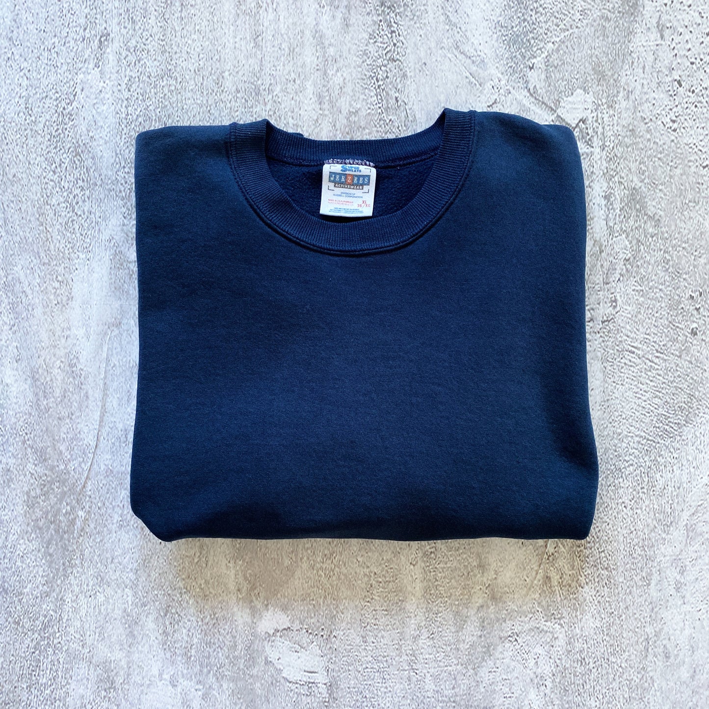 VINTAGE NAVY BLUE JERZEES SWEATSHIRT-1990'S SIZE XL