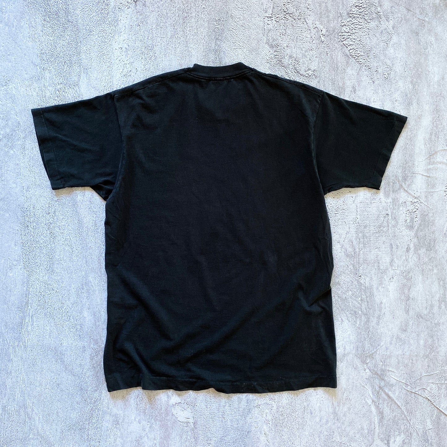 VINTAGE BLACK SINGLE STITCH WEED PLANT TEE-1990'S SIZE XL