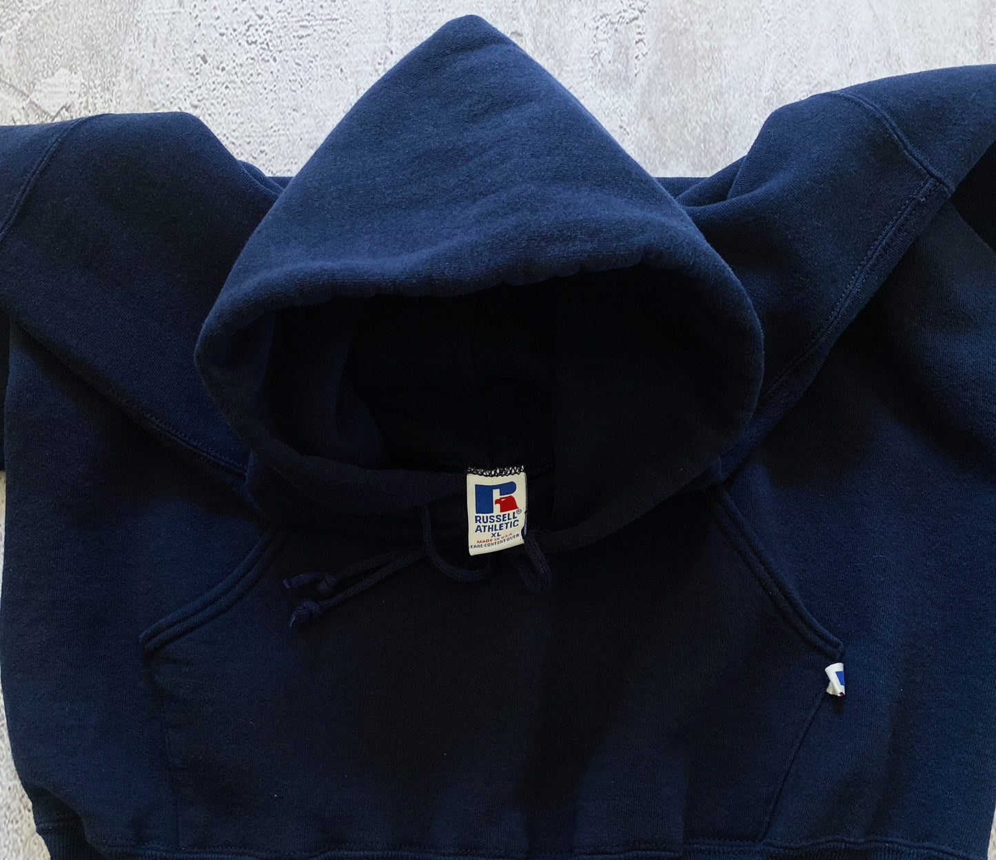 VINTAGE NAVY BLUE RUSSELL HOODIE- 1990'S SIZE XL