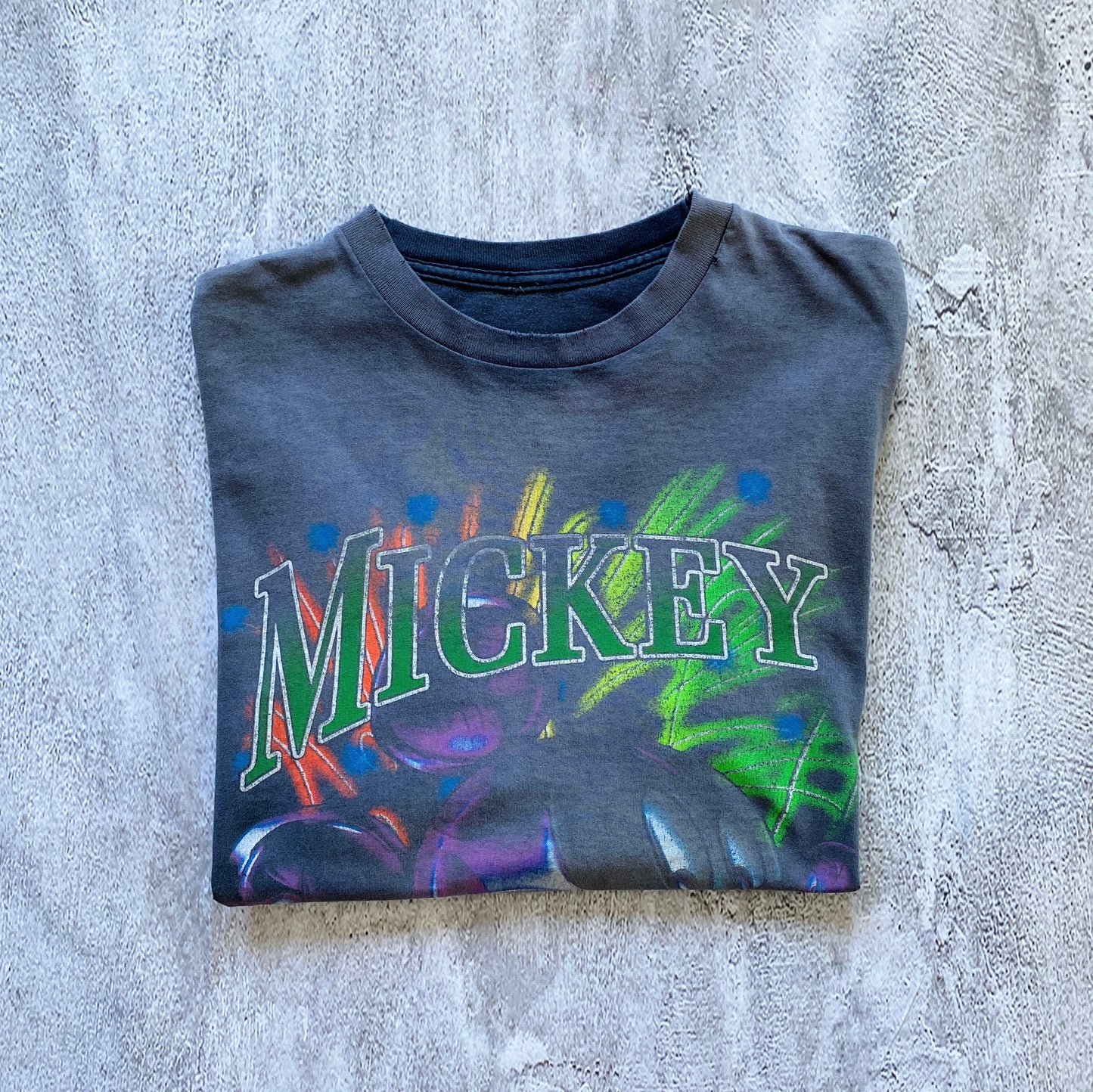 VINTAGE SINGLE STITCH FADED MICKY MOUSE TEE-SIZE XL